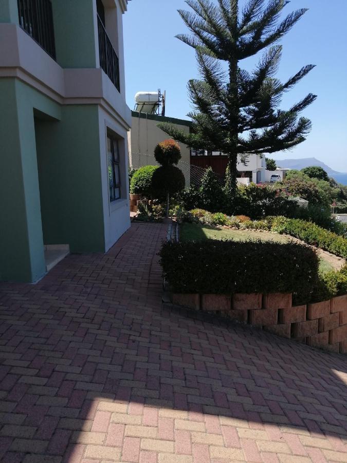 Froggy At The Pond Apartment Simon's Town Exterior photo